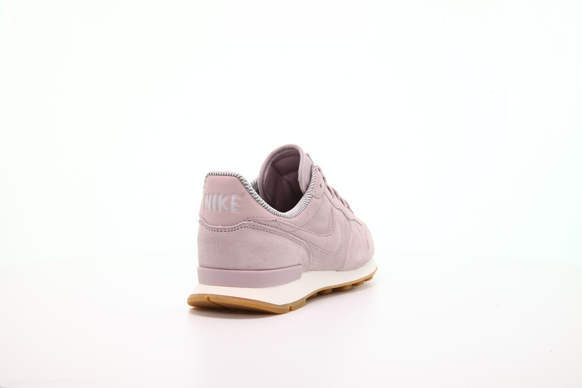 Nike Wmns Internationalist Se 